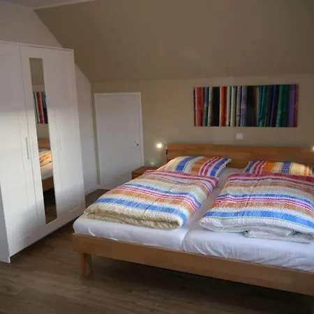 Maistern Semesterbostad *